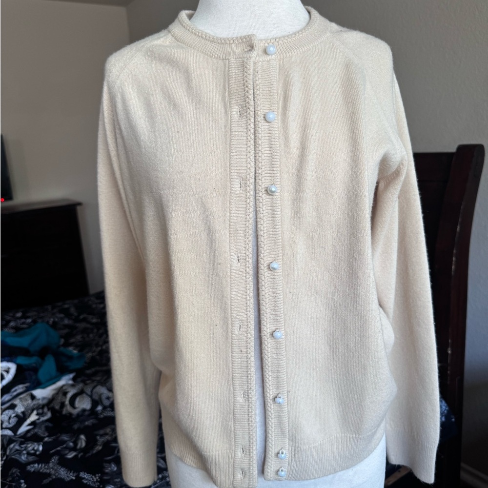 Cardigan - Picture 2 of 5